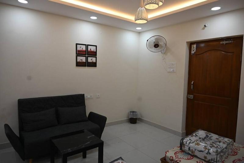 RR Enclave - service apartments - image 3