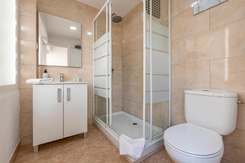 One-Bedroom Apartment (3rd floor) image 3