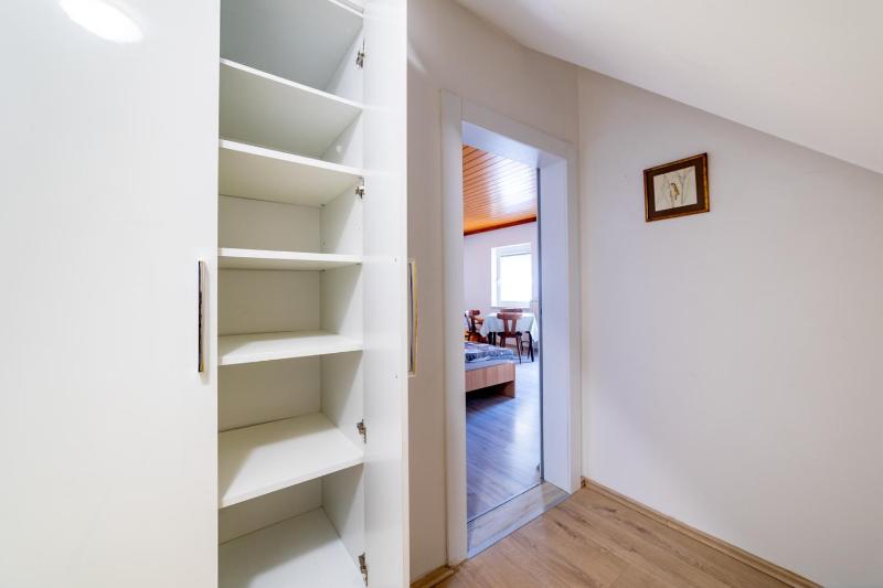 Quadruple Room with Private Bathroom image 2