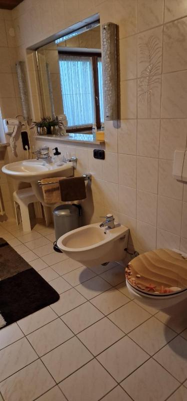 Double Room image 2