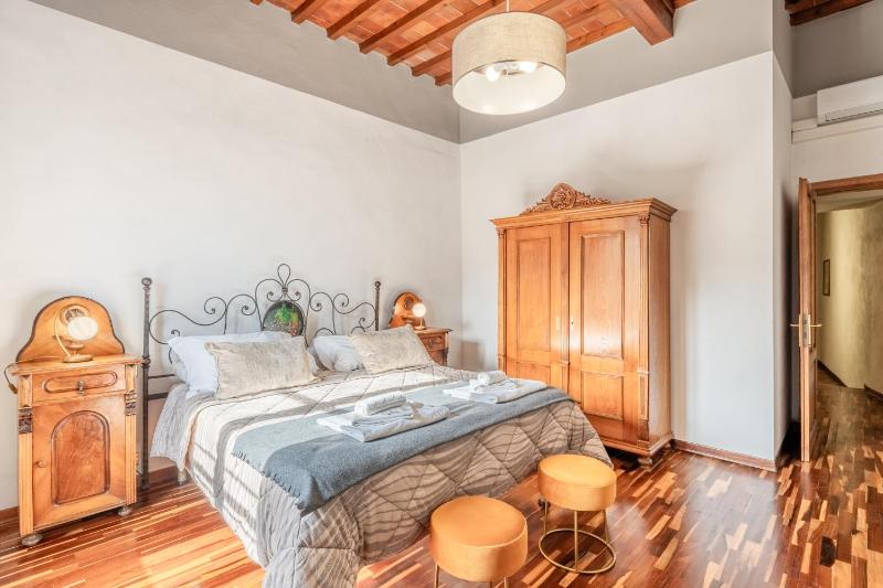 Busdraghi Luxury Apartment - image 19