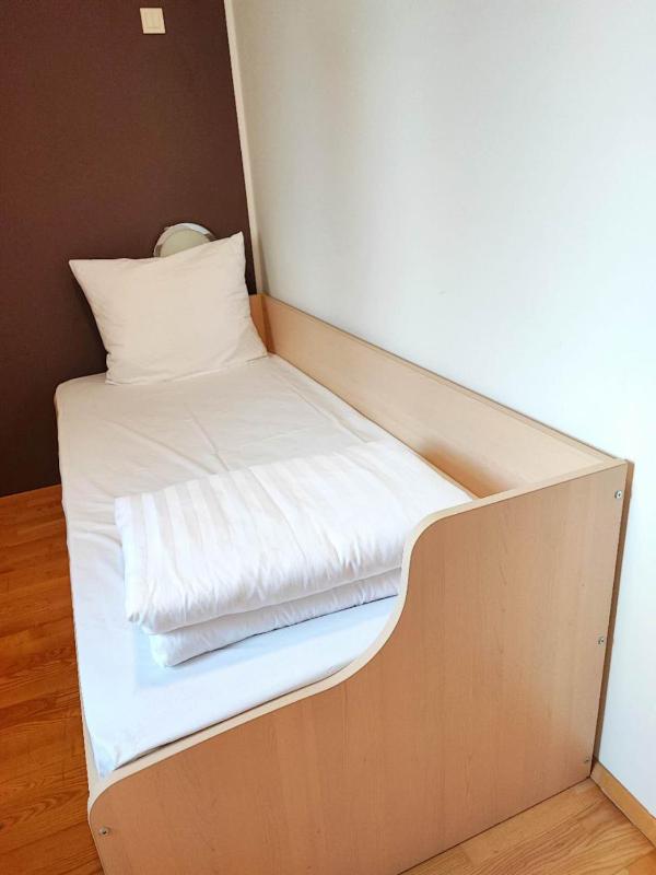 Single Room with Private Bathroom image 1