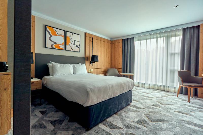 Standard Double Room image 4