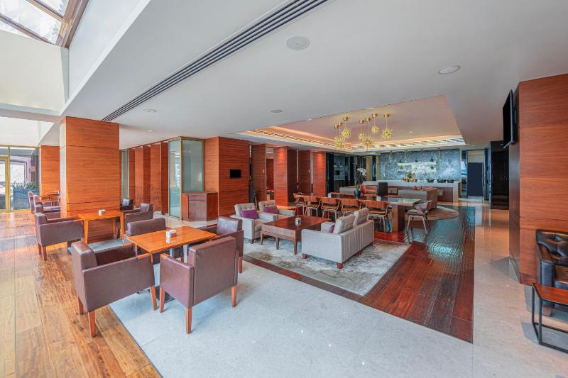 King Room - Club Access image 4