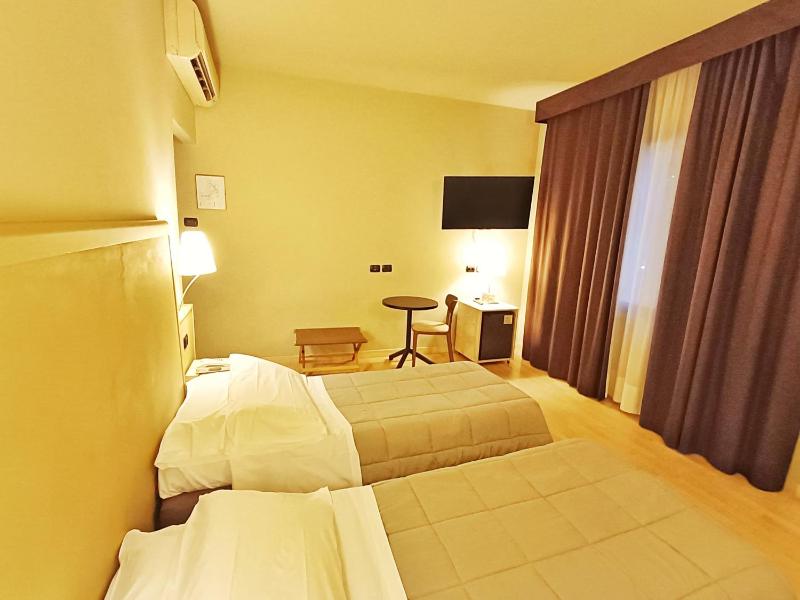 Hotel Corallo Rimini - image 31