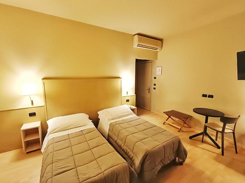 Hotel Corallo Rimini - image 12