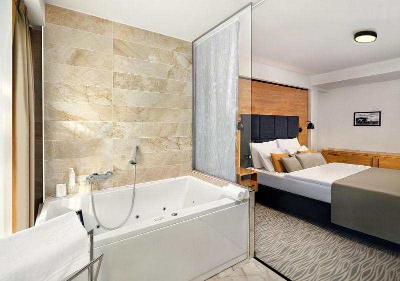 Gallery Double Room image 1