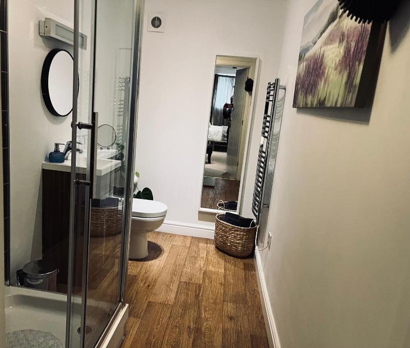 Deluxe Double with En-Suite image 4