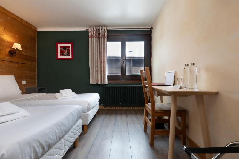 Twin Room Valley Side image 1