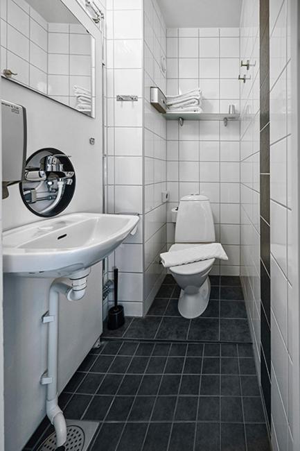Budget Double Room image 2