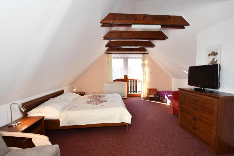 Triple Room image 3