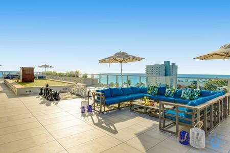 Front Bay View Terrace + Rooftop Pool+ Near Beach - image 12