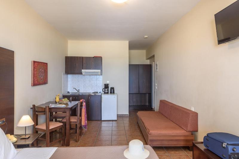 Studio with Sea View image 4