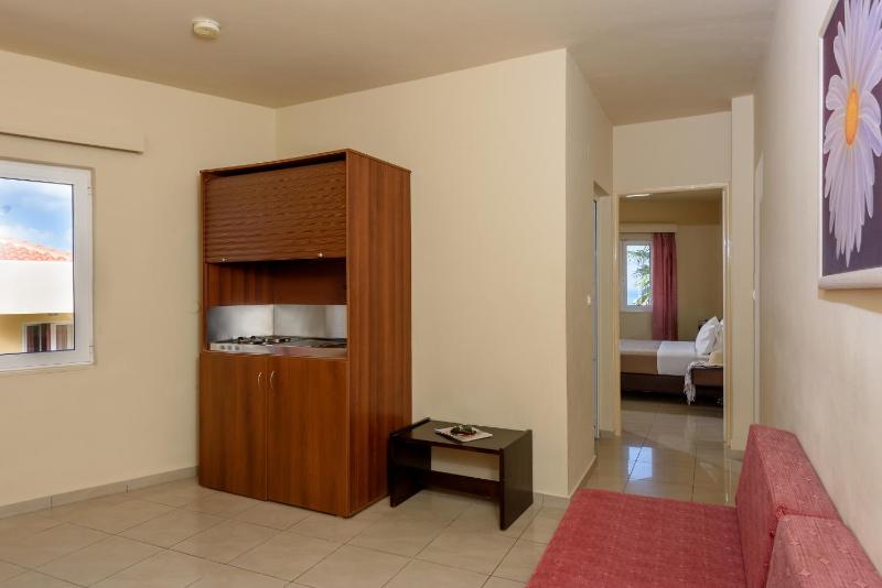 One Bedroom Apartment with Sea View image 4