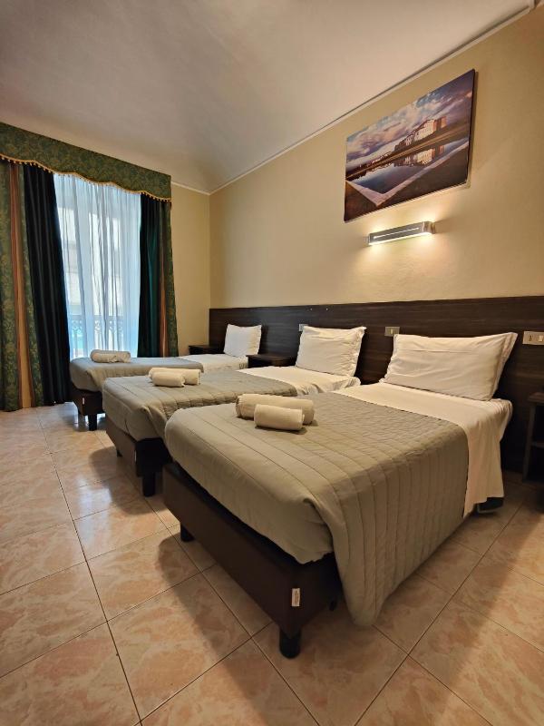 Triple Room image 1