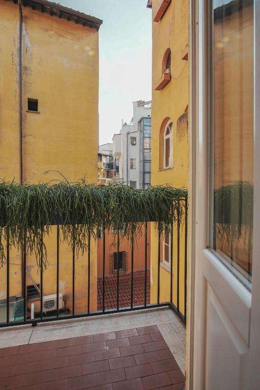 Small Double Room image 2