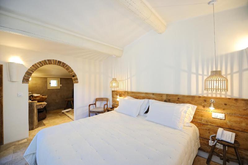 Two-Bedroom Villa with Private Pool - Carataggia image 3