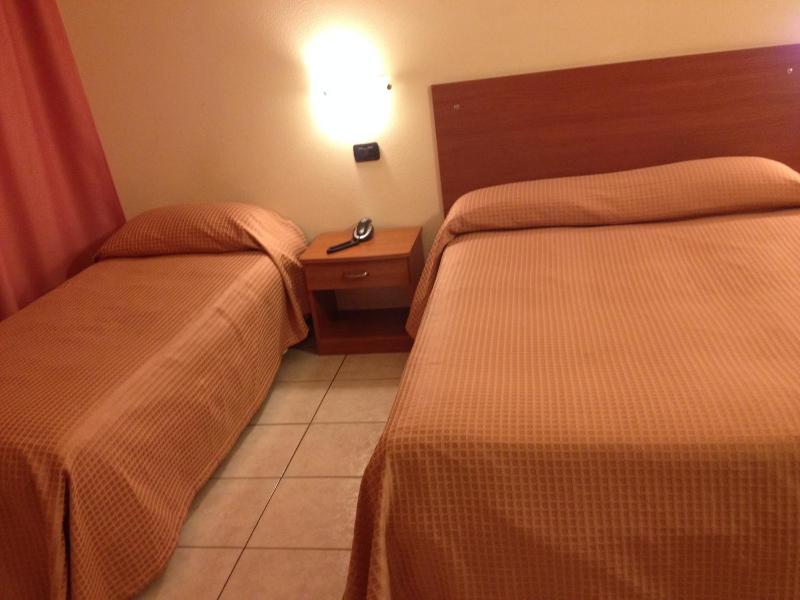 Triple Room image 2