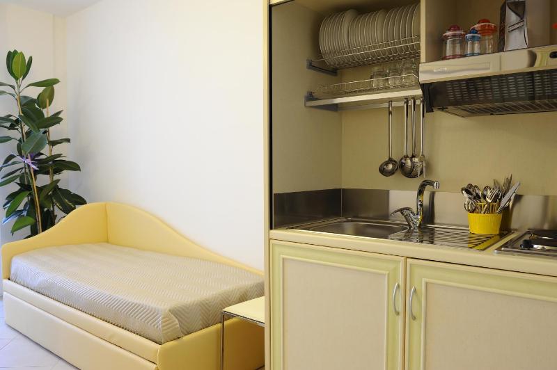 One-Bedroom Apartment image 2