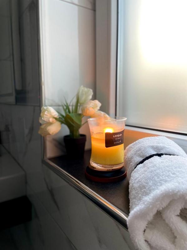 Double Room with Terrace image 4