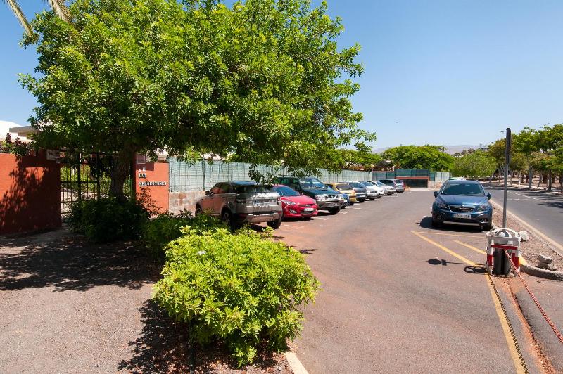 Deluxe Apartment image 2