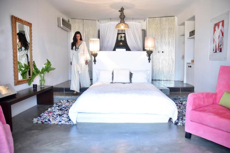 Superior Suite with Sea View image 3