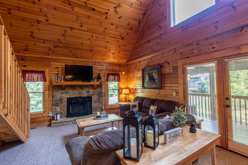 Bear Necessities cabin - image 25