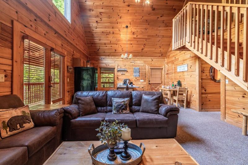 Bear Necessities cabin - image 16