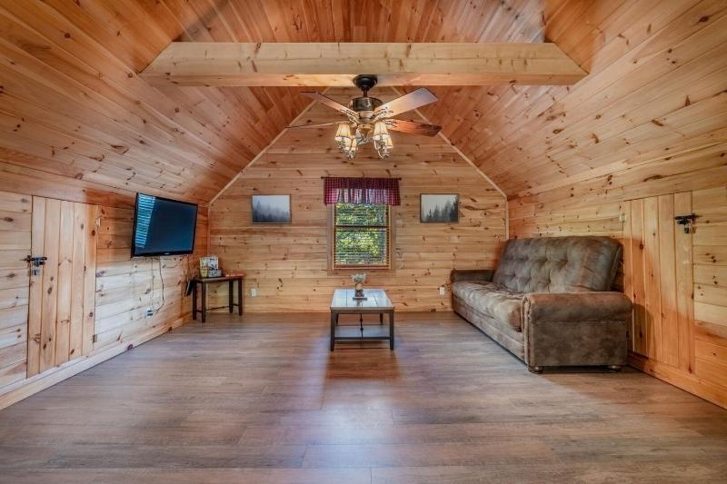 Bear Necessities cabin - image 39