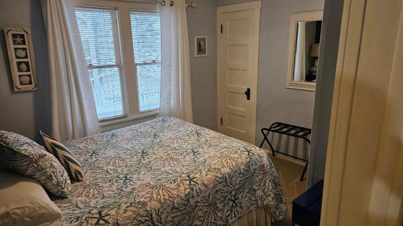 Suite with Sea View image 2