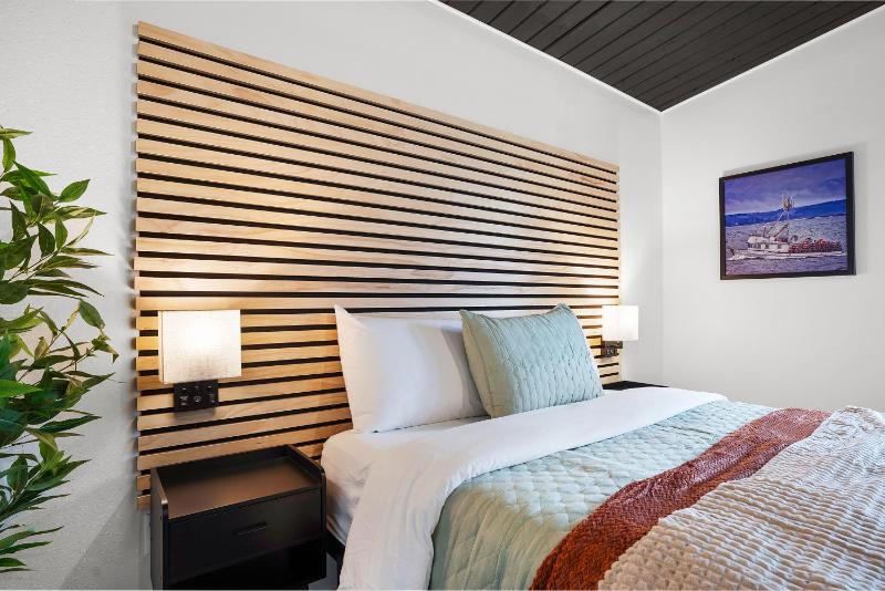 Double Room image 4