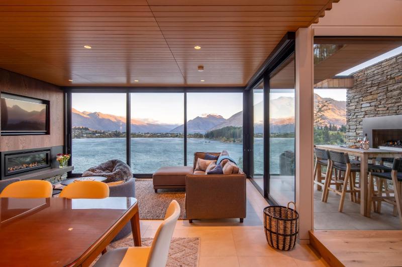 Lakehouse 1- Free Parking- Walk To Town- Air Con - image 18