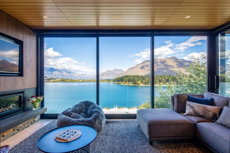 Lakehouse 1- Free Parking- Walk To Town- Air Con - image 6