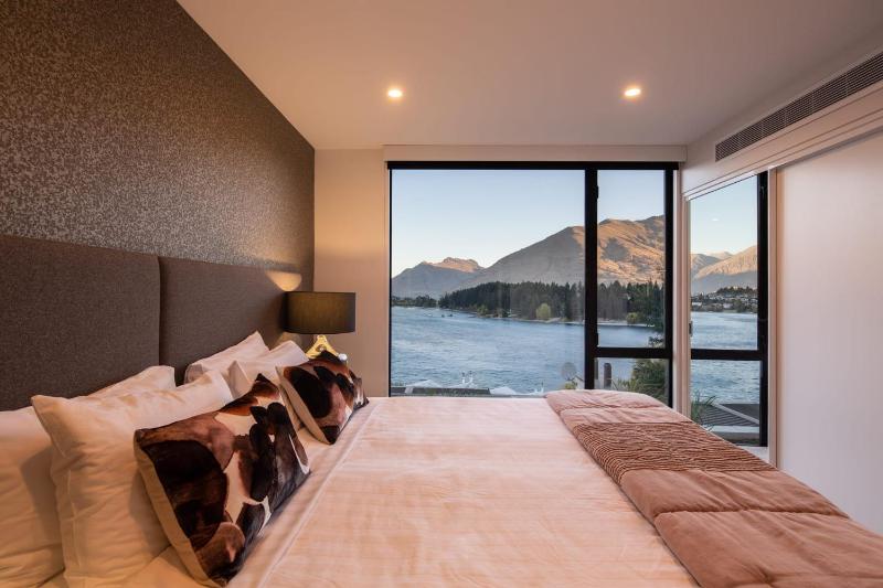 Lakehouse 1- Free Parking- Walk To Town- Air Con - image 5