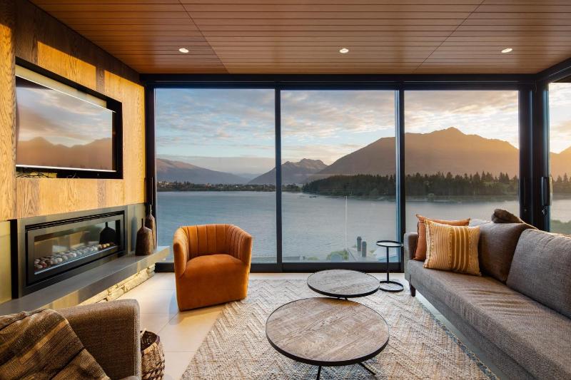 Lakehouse 3- Free Parking- Walk To Town- Air Con - image 6