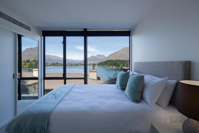 Lakehouse 3- Free Parking- Walk To Town- Air Con - image 36