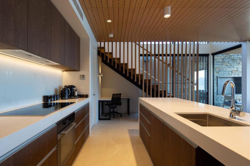 Lakehouse 4- Free Parking- Walk To Town- Air Con - image 36