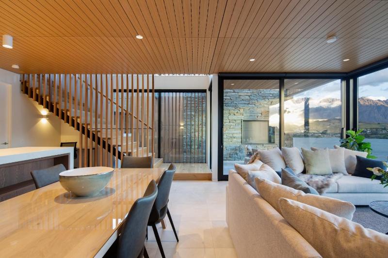 Lakehouse 4- Free Parking- Walk To Town- Air Con - image 33