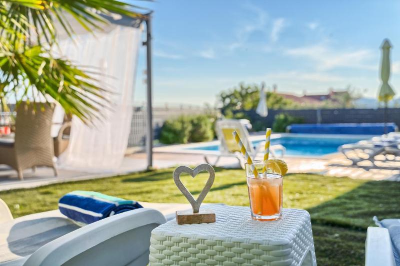 Family friendly house with a swimming pool Kastel Stari Kastela - 22138 - image 12