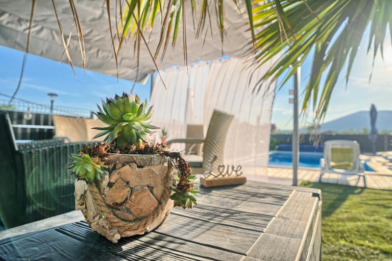 Family friendly house with a swimming pool Kastel Stari Kastela - 22138 - image 19