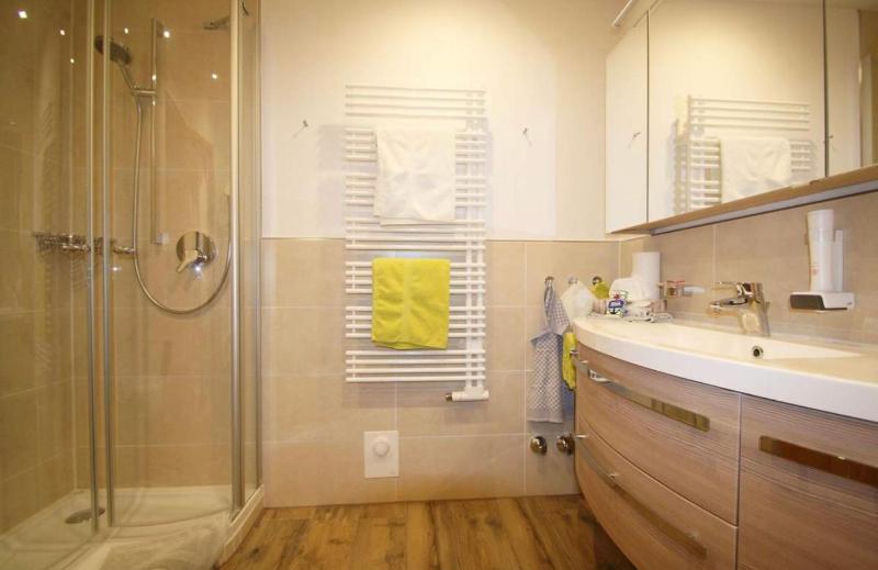 Double Room with Mountain View image 4