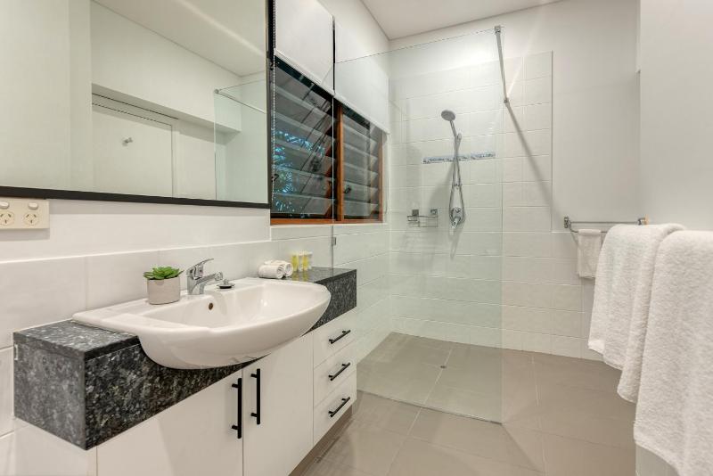 Villa 3 @ Chez Willow 2 mins to Four Mile Beach - image 26