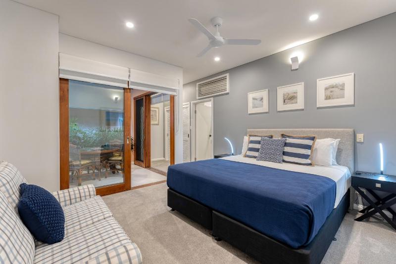 Villa 3 @ Chez Willow 2 mins to Four Mile Beach - image 11