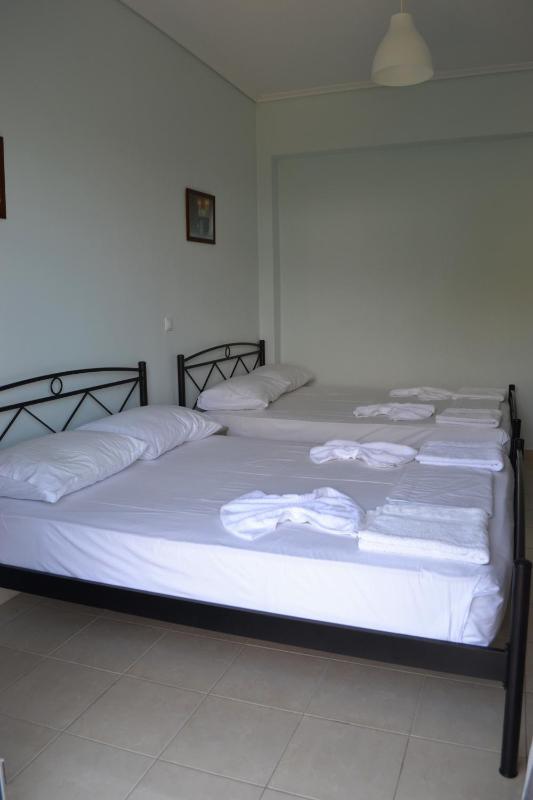 Quadruple Room with Balcony image 1