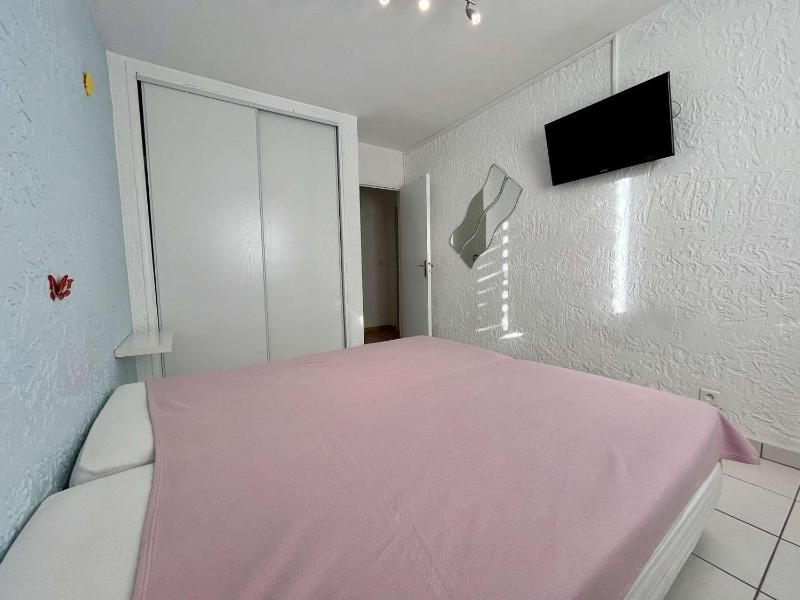 Appartement climatisé à Cavalaire-sur-Mer 2 pièces parking privé proche plages et commerces - FR-1-226B-181 - image 13