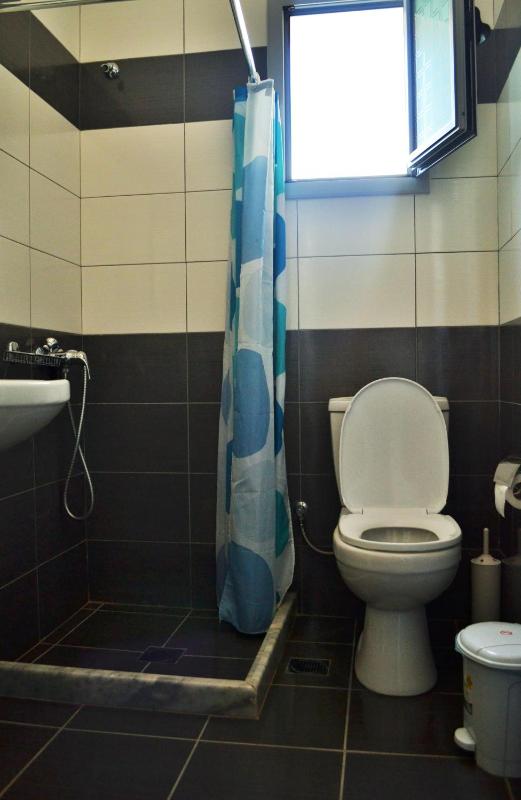 Quadruple Room with Balcony image 2