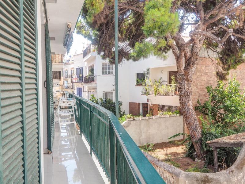 Aolani Apartment by Hello Homes Sitges - image 4