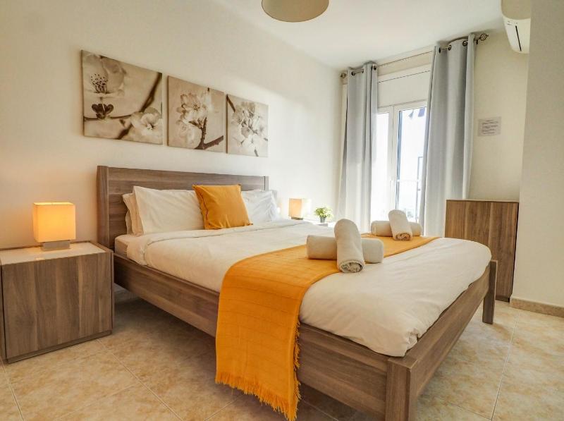 Diamond by Hello Homes Sitges - image 8