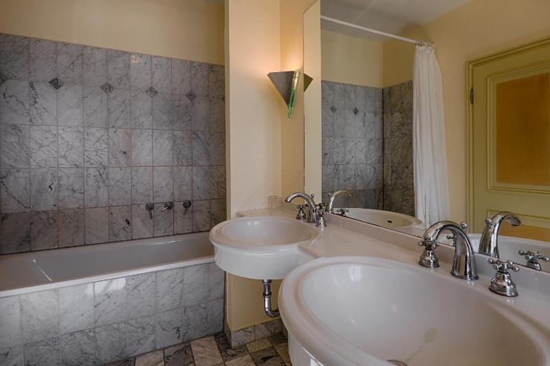 Two-Bedroom Apartment image 4