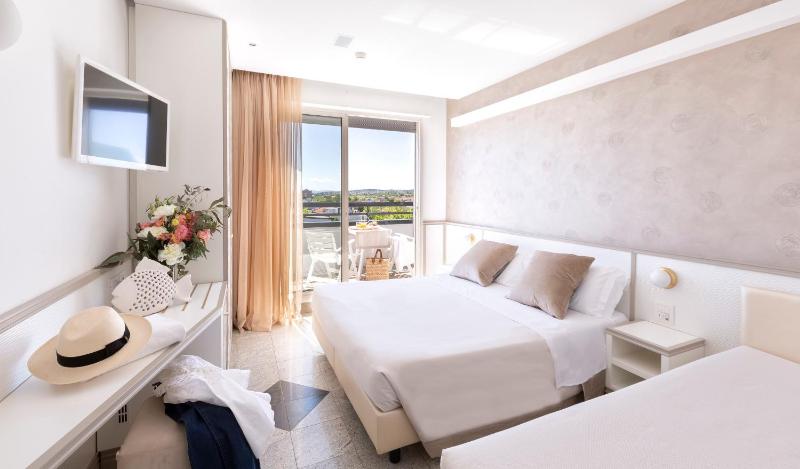 Superior Double or Twin Room image 3